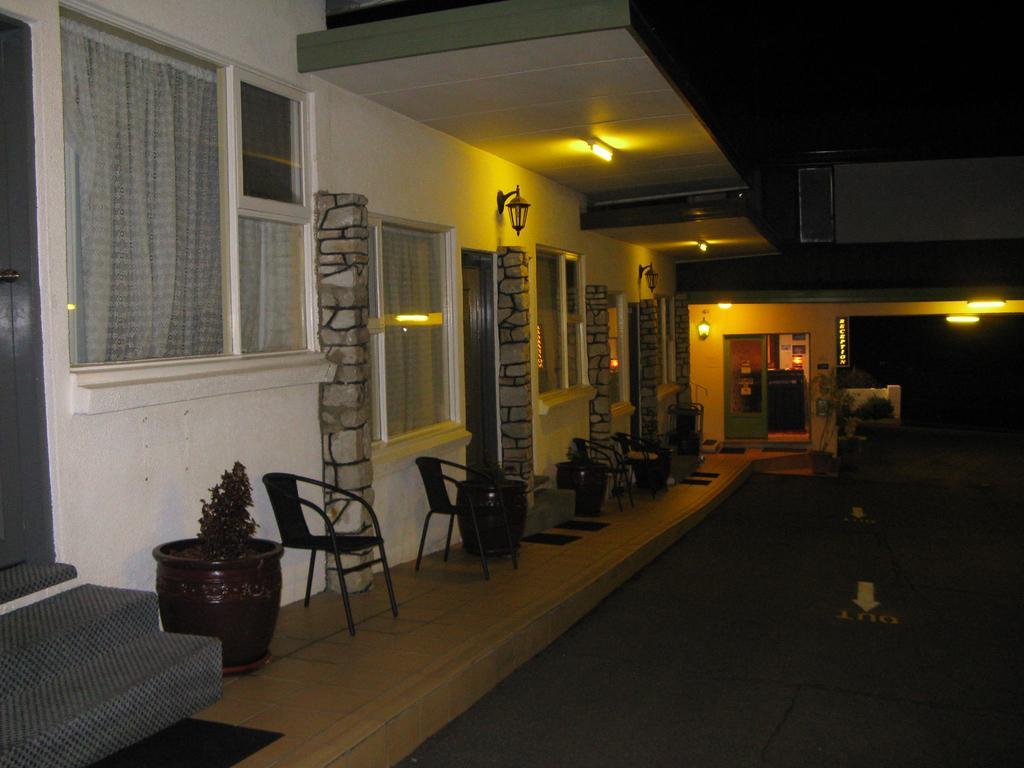 White Manor Motel Cooma Eksteriør bilde
